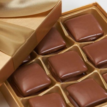 Toffee Close-up 2013